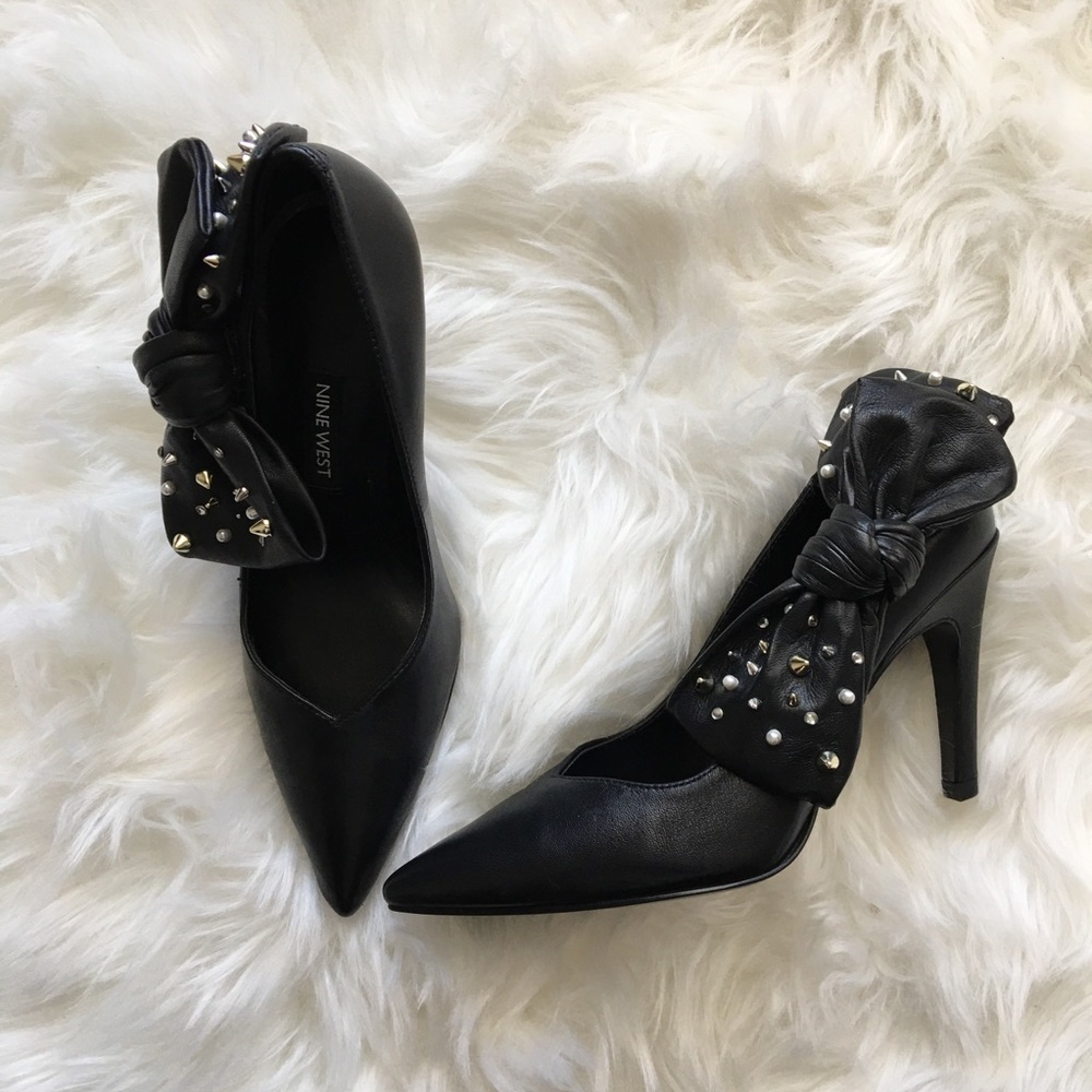 NWOT Nine West Leather Studded Bow Heels size 5